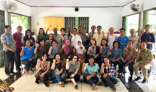 Seksi LH Paroki Sosialisasikan Pengetahuan tentang Sampah B3